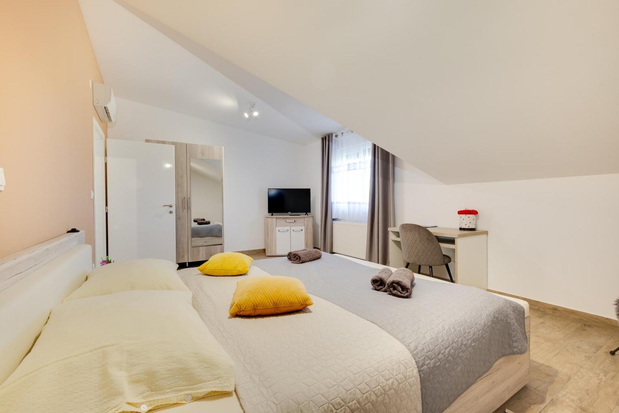 Relax House Marokis *